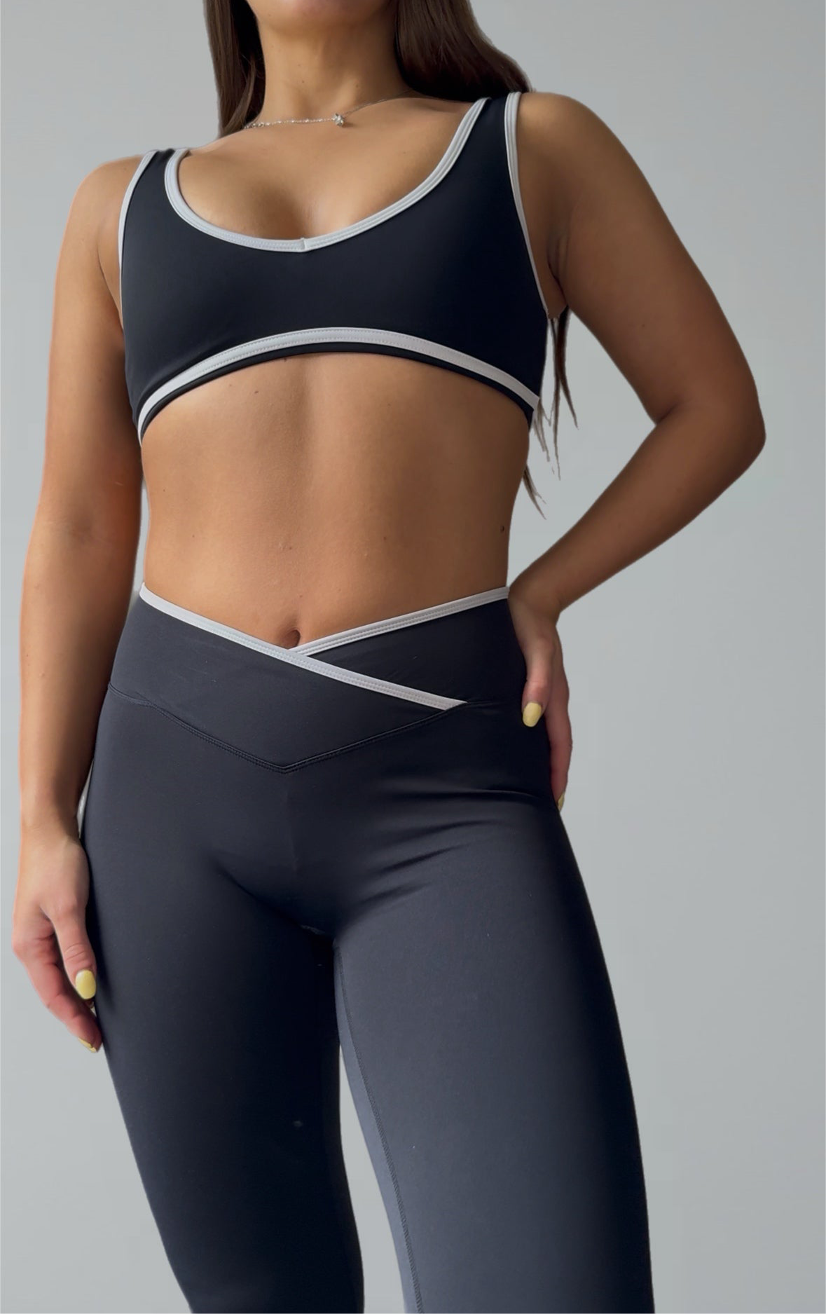 Elegance Contrast Sports Bra