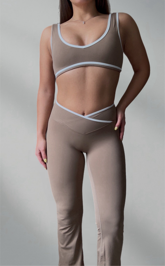 Elegance Contrast Sports Bra