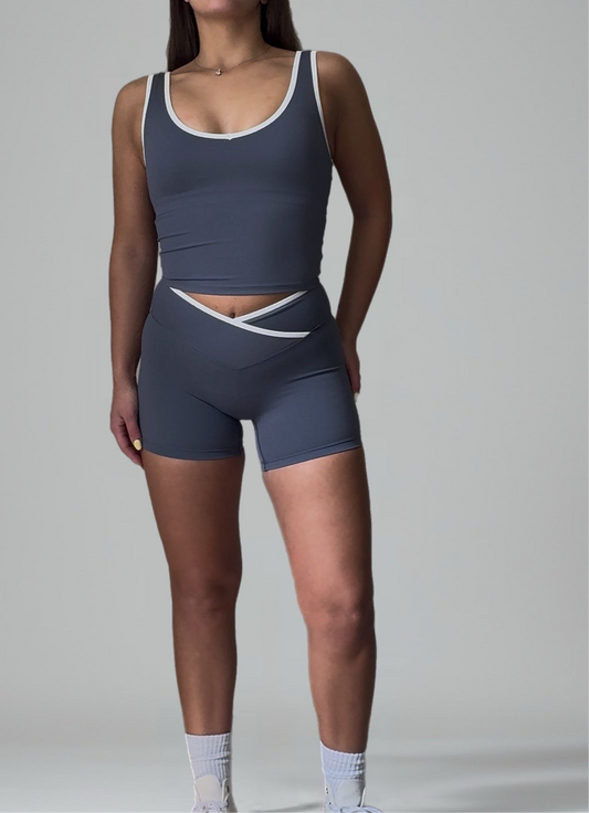 Elegance Contrast Shorts