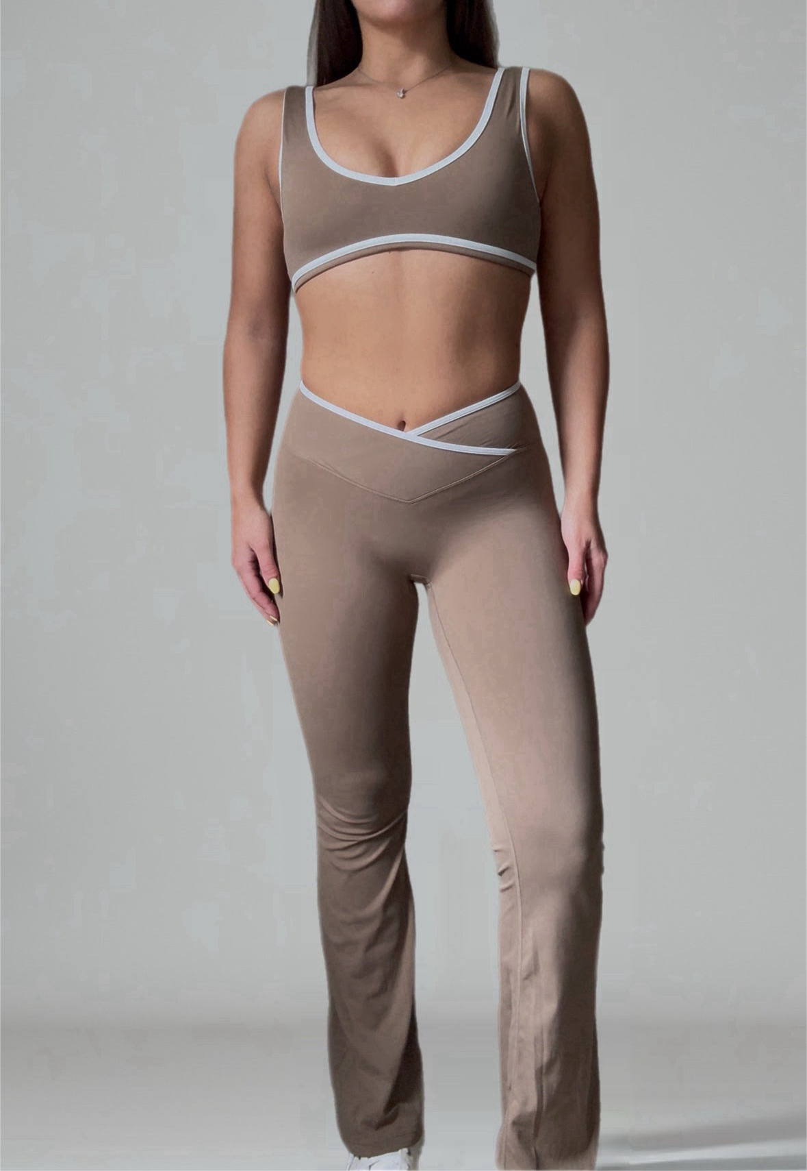 Elegance Contrast Sports Bra