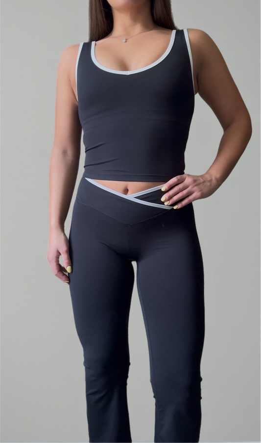 Elegance Contrast Vest