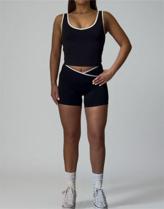 Elegance Contrast Shorts