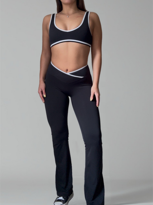 Elegance Contrast Flared Leggings